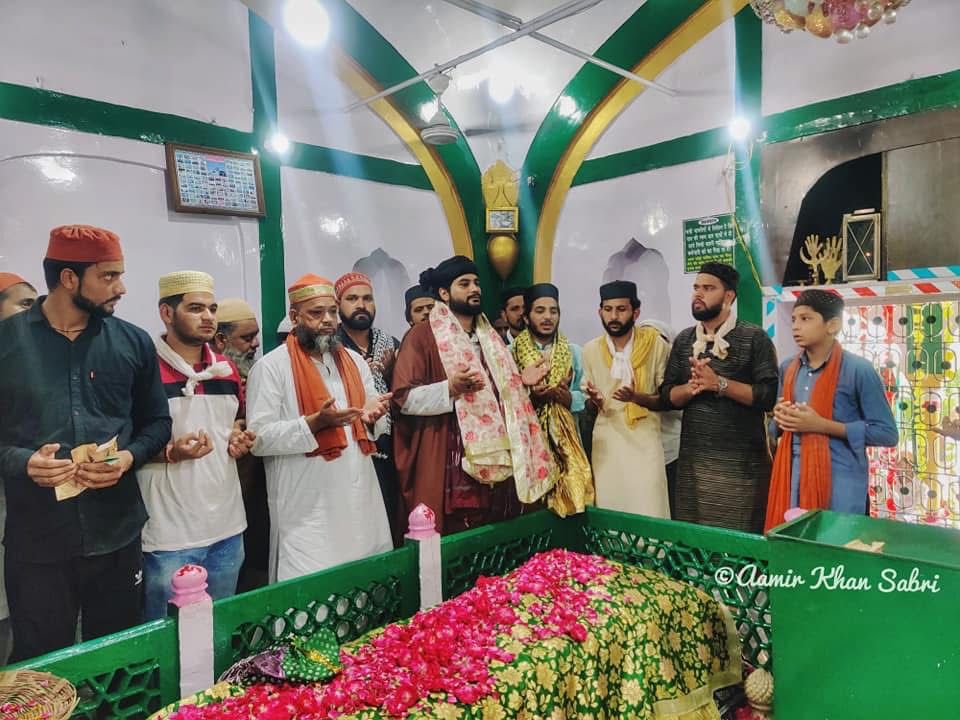 Dargah Architecture
